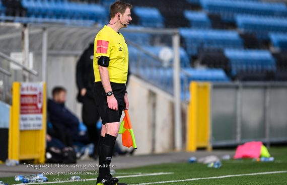 Assistant Referee John McLoughlin ZSC_3688